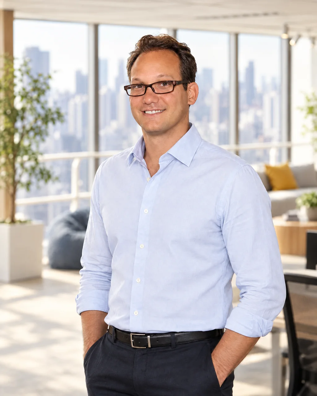 Panos Petropoulos dans les bureaux de Digital Unicorn