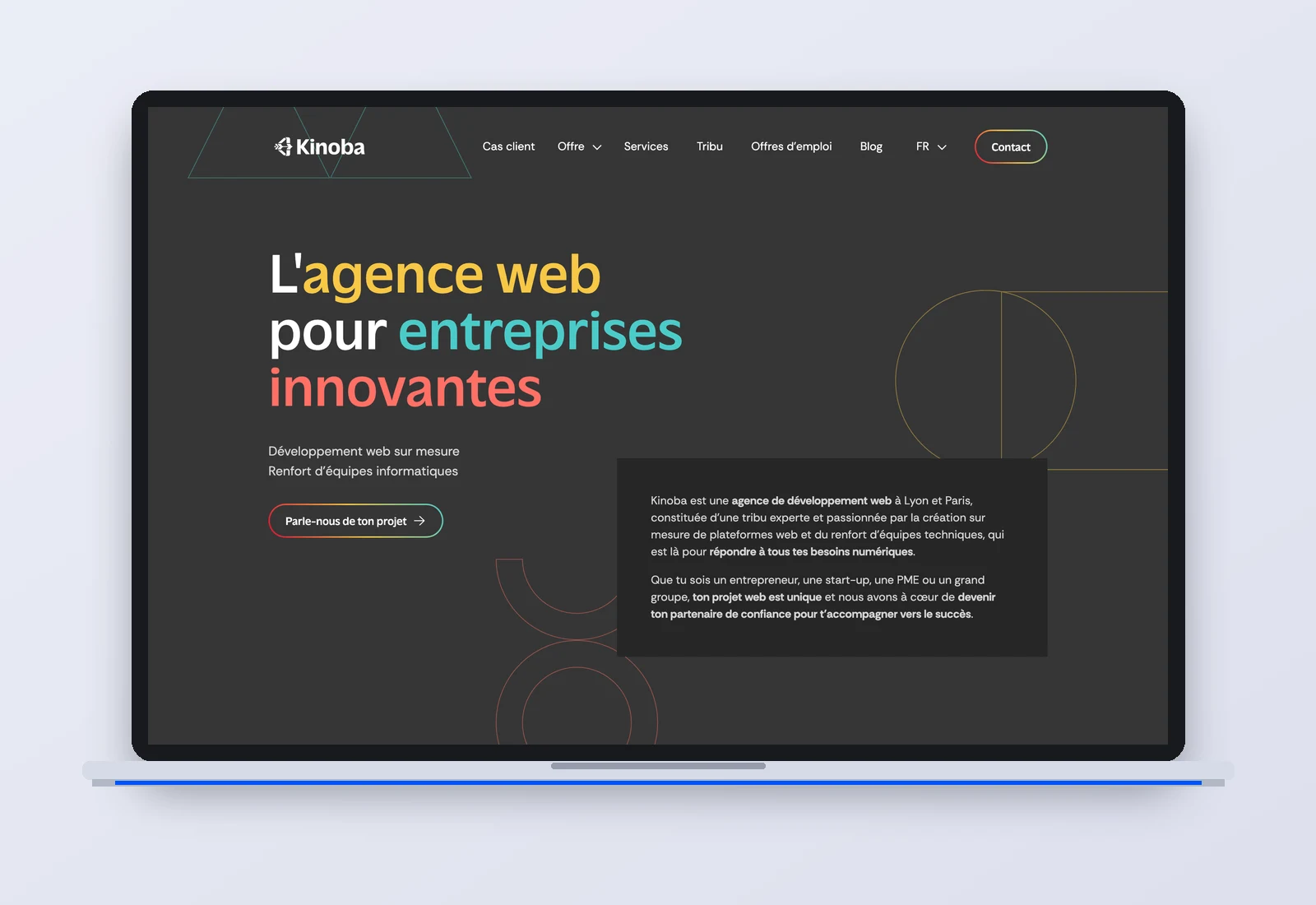 Site de l'agence Kinoba, développement web à Lyon, affiché sur un MacBook